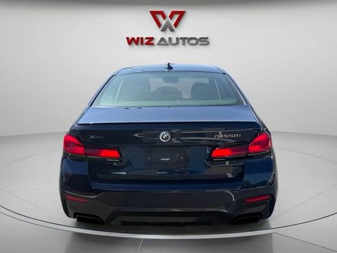Used 2023 BMW M550i xDrive w/ Dynamic Handling Package AWD/4WD image 4