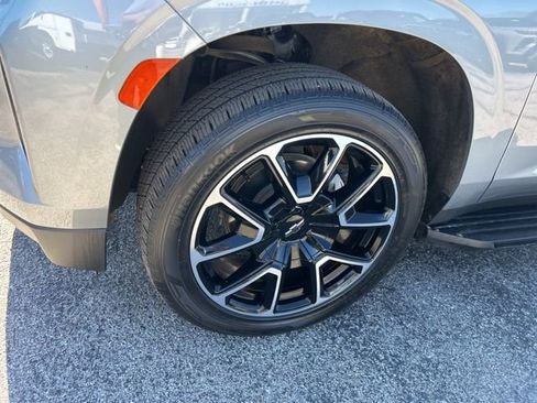 Used 2024 Chevrolet Tahoe RST w/ Luxury Package image 10