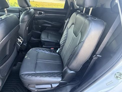Used 2021 Kia Sorento SX Prestige AWD/4WD image 28