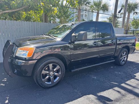 Used 2012 Nissan Titan SV w/ Sport Appearance Pkg image 13
