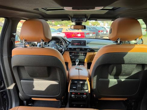 Used 2018 BMW X6 w/ Sports Activity Package image 25