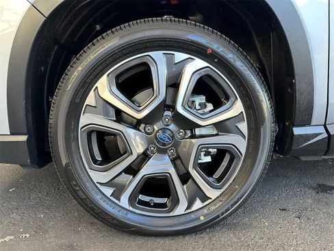 New 2026 Subaru Ascent Limited image 8