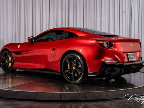 Used 2022 Ferrari Portofino M RWD image 18