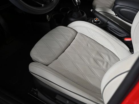 Used 2021 MINI Cooper S image 22