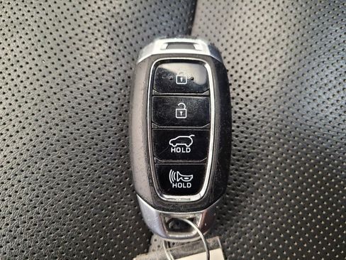Used 2018 Hyundai Elantra GT Sport FWD image 32
