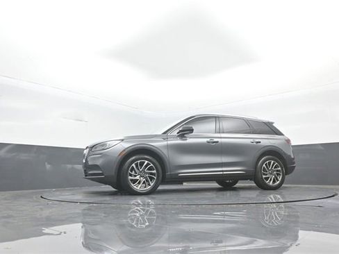 Used 2021 Lincoln Corsair AWD w/ Towing Package I image 31