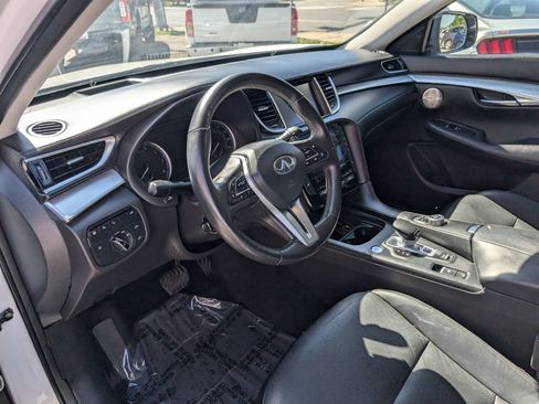 Used 2019 INFINITI QX50 Essential w/ Proactive Package FWD image 11
