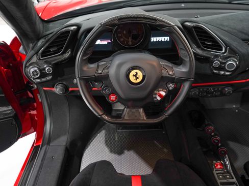 Used 2020 Ferrari 488 Pista Spider RWD image 11