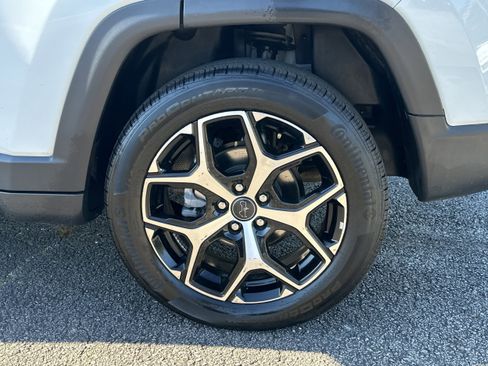 Used 2025 Jeep Compass Limited AWD/4WD image 19
