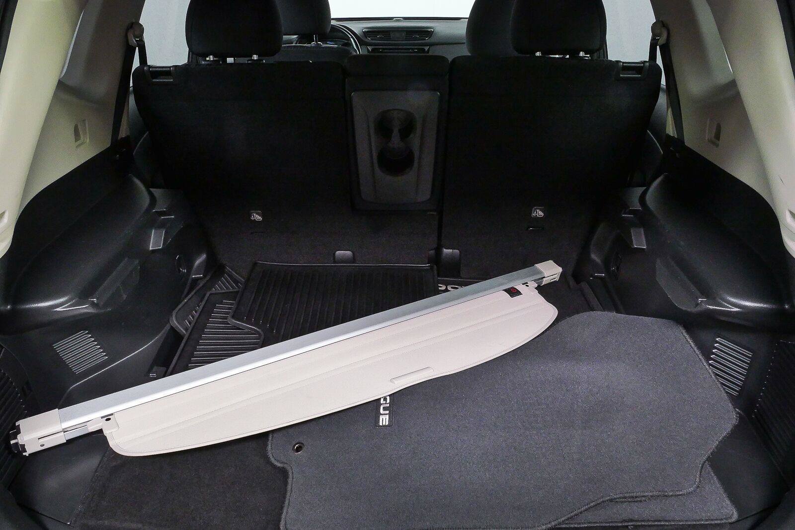 Used 2017 Nissan Rogue SV FWD image 31