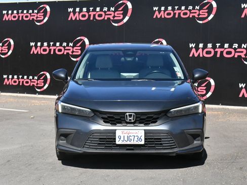 Used 2024 Honda Civic EX-L image 2