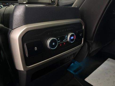Used 2024 Ford Expedition Limited AWD/4WD image 10