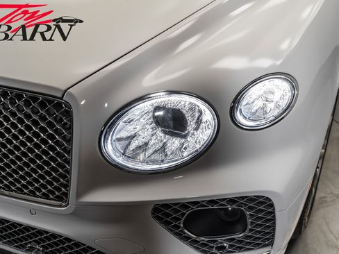 Used 2021 Bentley Bentayga image 10