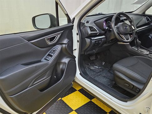 Used 2021 Subaru Forester Premium image 20