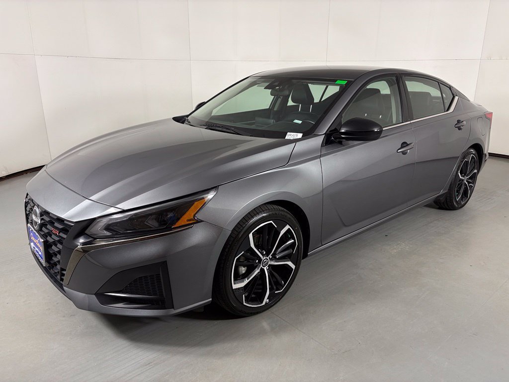 Used 2024 Nissan Altima 2.5 SR FWD image 4
