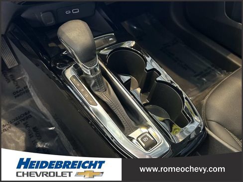 Used 2024 Chevrolet Trax ACTIV w/ Sunroof Package FWD image 24
