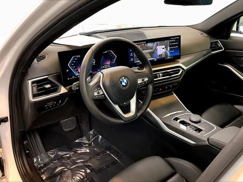 Used 2024 BMW 330i Sedan w/ Premium Package RWD image 18