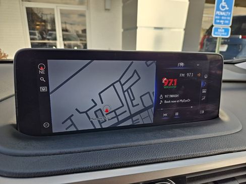 Used 2022 Lexus RX 350L Premium image 30