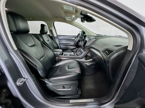 Used 2022 Ford Edge Titanium image 31