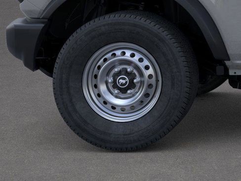 New 2026 Ford Bronco Base 2D Sport Utility image 24