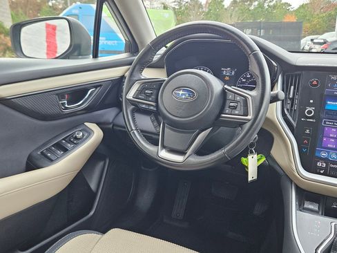 Used 2021 Subaru Outback Premium image 9