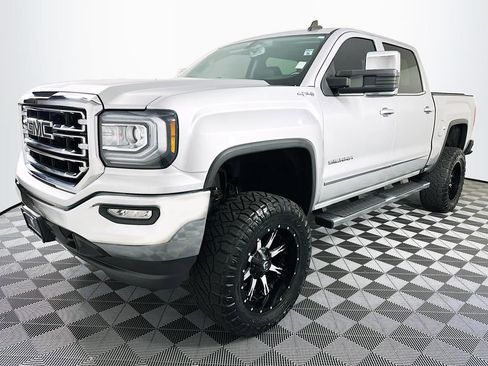Used 2018 GMC Sierra 1500 SLT w/ SLT Premium Package AWD/4WD image 6