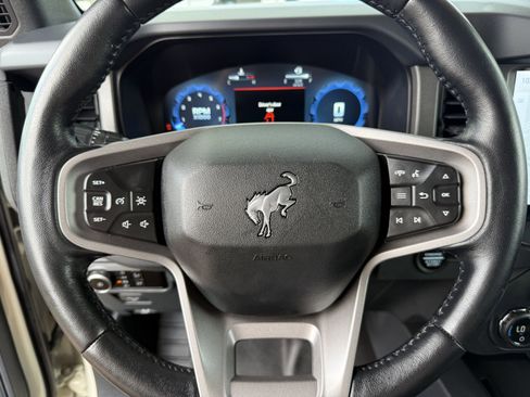 Certified 2025 Ford Bronco Badlands AWD/4WD image 29