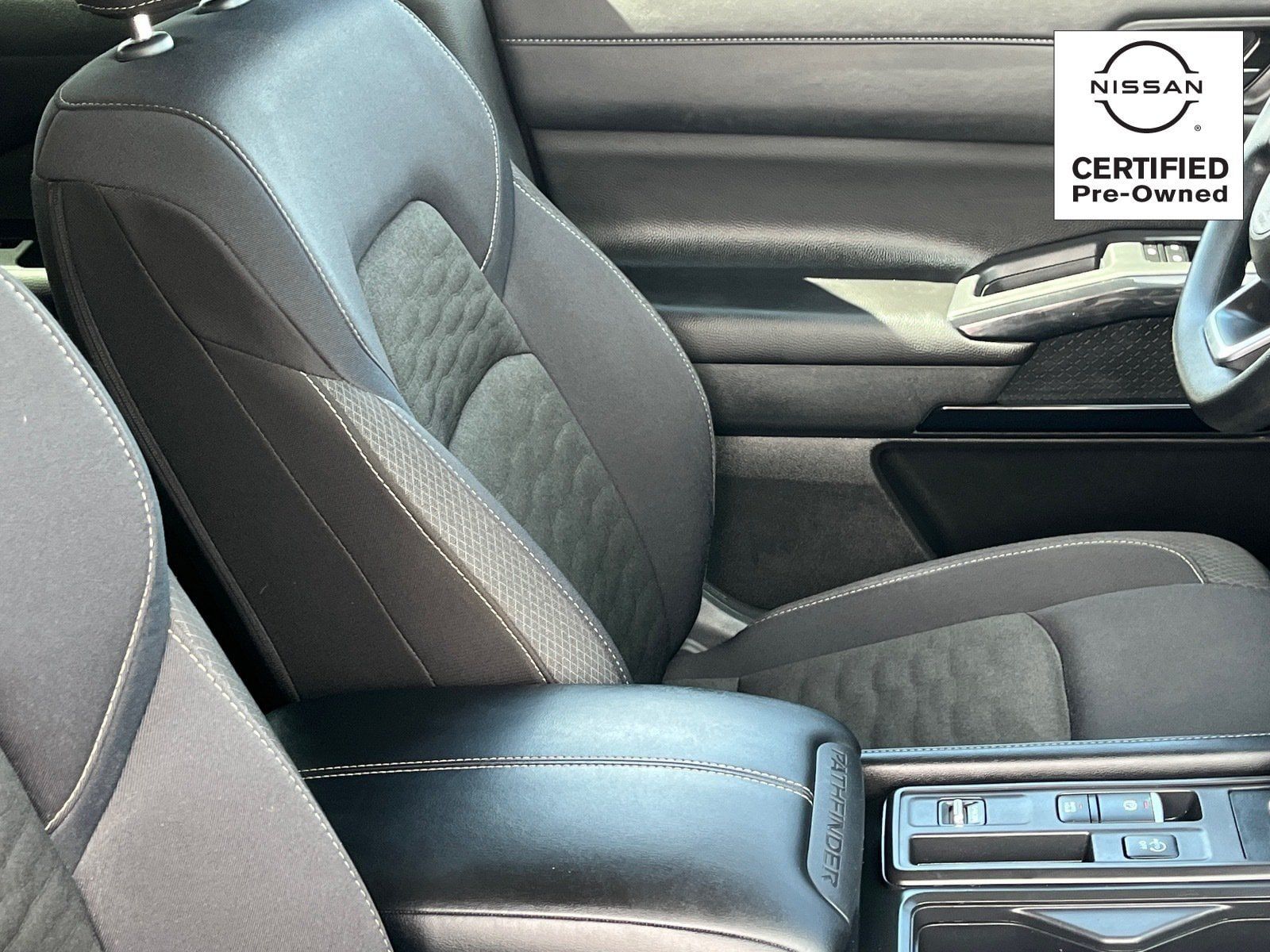 Certified 2025 Nissan Pathfinder S FWD image 10