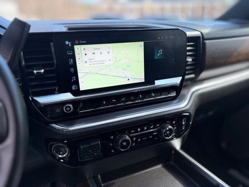 Used 2025 Chevrolet Silverado 2500 High Country w/ Technology Package image 19