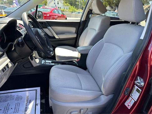 Used 2015 Subaru Forester 2.5i Premium w/ All-Weather Package image 9
