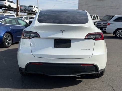 Used 2020 Tesla Model Y Long Range image 4