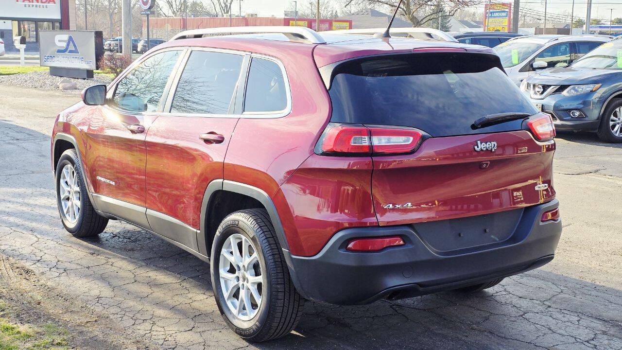 Used 2015 Jeep Cherokee Latitude w/ Cold Weather Group AWD/4WD image 5