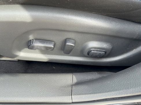 Used 2017 Nissan Altima 2.5 SR w/ Midnight Edition Package image 33