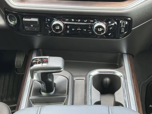 Used 2025 GMC Sierra 1500 SLT w/ SLT Premium Package AWD/4WD image 5