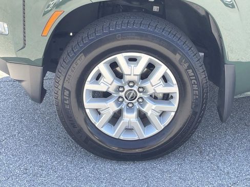 Used 2024 Nissan Frontier SV w/ SV Convenience Package image 7