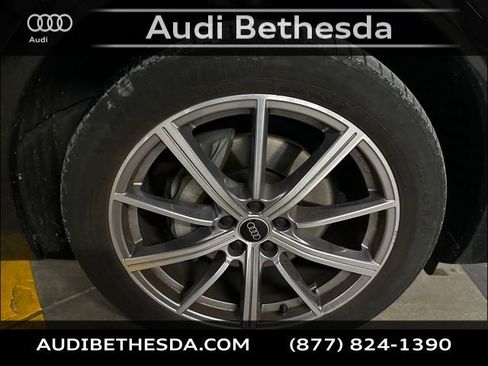 Used 2023 Audi Q5 e Premium Plus w/ Premium Plus Package image 9