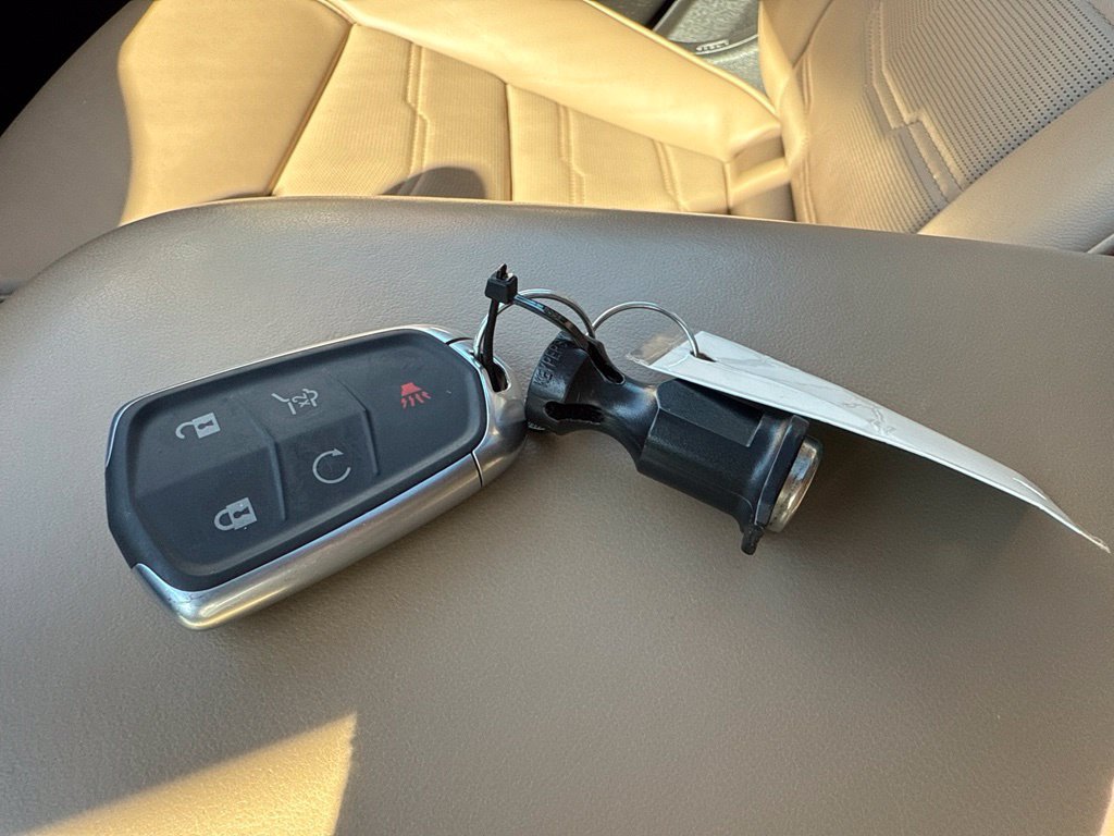 Used 2019 Cadillac XT5 Platinum w/ Trailering Package AWD/4WD image 31