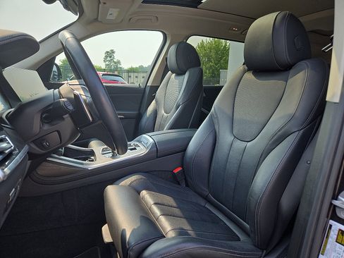 Used 2022 BMW X7 xDrive40i image 14