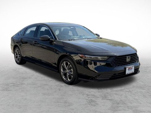 Used 2025 Honda Accord EX-L image 3