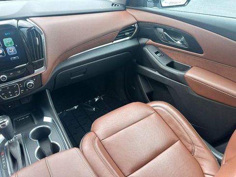 Used 2018 Chevrolet Traverse High Country AWD/4WD image 21