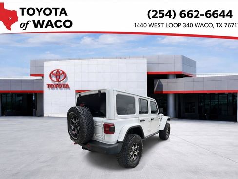 Used 2021 Jeep Wrangler Unlimited Rubicon AWD/4WD image 3
