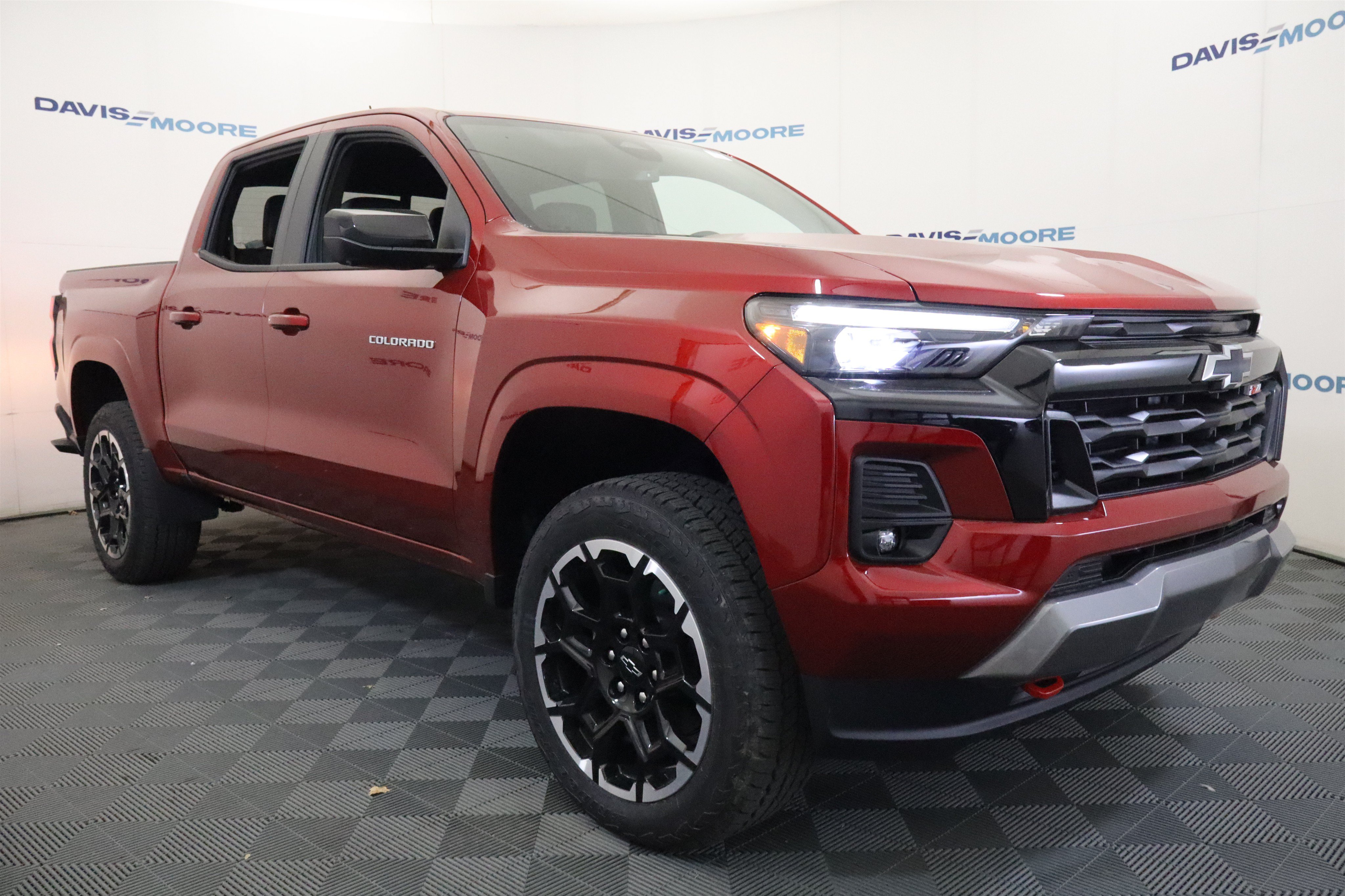 New 2026 Chevrolet Colorado Z71 w/ Technology Package AWD/4WD image 3