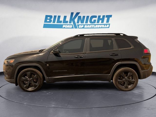 Used 2021 Jeep Cherokee Latitude Plus FWD image 2