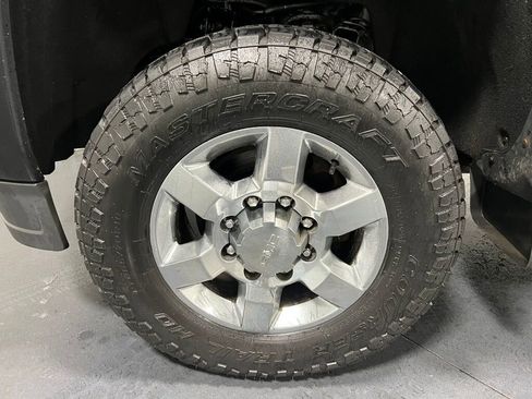 Used 2017 GMC Sierra 2500 SLT w/ All Terrain HD Package image 20