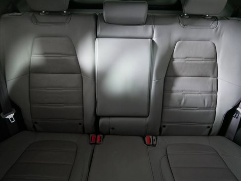 Used 2017 Honda CR-V Touring image 13