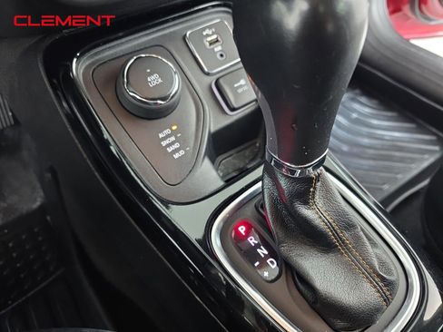 Used 2021 Jeep Compass Limited image 19