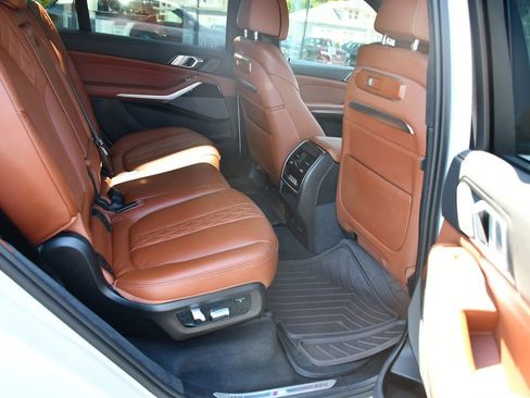 Used 2025 BMW X7 xDrive40i w/ M Sport Package AWD/4WD image 35