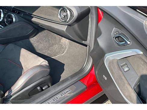 Used 2019 Chevrolet Camaro ZL1 RWD image 39
