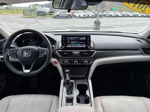 Used 2019 Honda Accord EX image 11