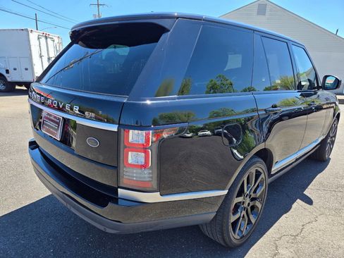 Used 2017 Land Rover Range Rover HSE image 6
